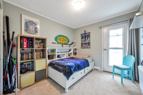 2-5600 Ladner Trunk Road, Delta, BC - Indoor Photo Showing Bedroom