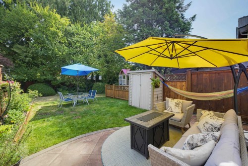 2-5600 Ladner Trunk Road, Delta, BC - Outdoor With Backyard