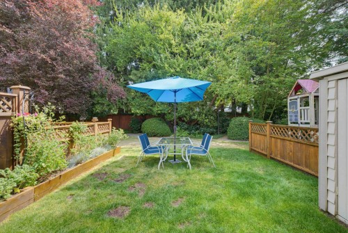 2-5600 Ladner Trunk Road, Delta, BC - Outdoor With Backyard