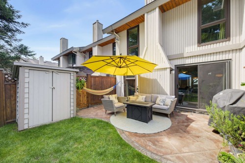 2-5600 Ladner Trunk Road, Delta, BC - Outdoor With Exterior