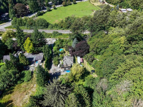 40708 Olson Road, Squamish, BC - Outdoor
