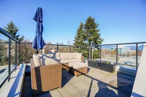 2330 Windsor Street, Vancouver, BC - Outdoor
