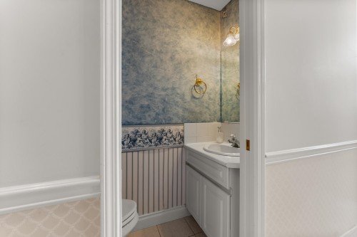 5265 Augusta Place, Delta, BC - Indoor Photo Showing Bathroom