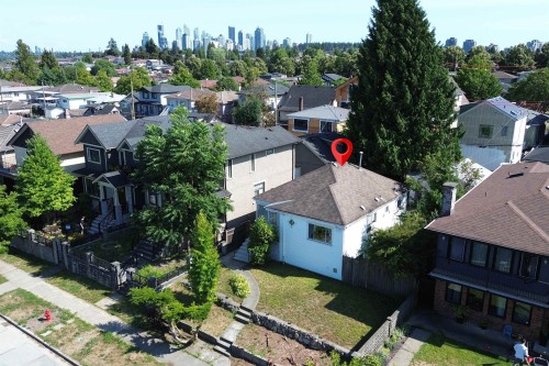3378 26Th Avenue E, Vancouver, BC - Outdoor