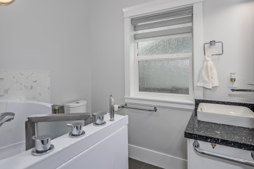2488 Latimer Avenue, Coquitlam, BC - Indoor