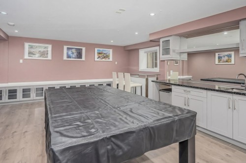 2488 Latimer Avenue, Coquitlam, BC - Indoor Photo Showing Kitchen