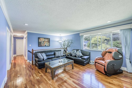 1780 Greenmount Avenue, Port Coquitlam, BC - Indoor Photo Showing Living Room