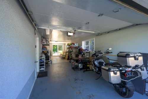 1780 Greenmount Avenue, Port Coquitlam, BC - Indoor Photo Showing Garage
