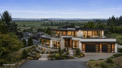 276 55 Street Delta, BC V4M 3J5