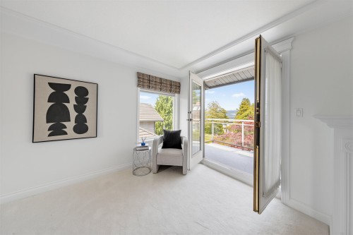 5885 Walker Avenue, Burnaby, BC - Indoor
