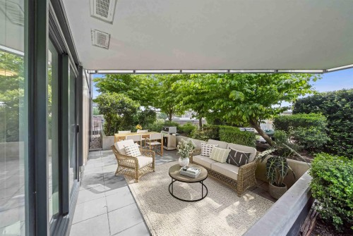 310-285 10Th Avenue E, Vancouver, BC - Outdoor With Exterior