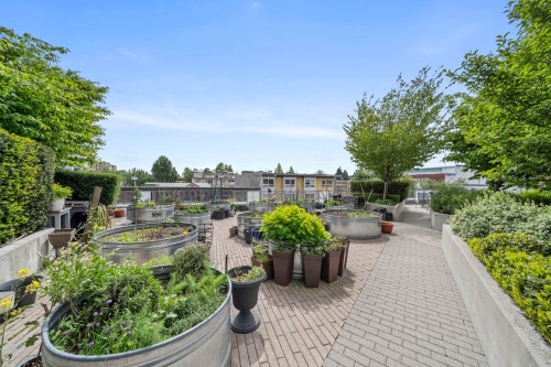 310-285 10Th Avenue E, Vancouver, BC - Outdoor