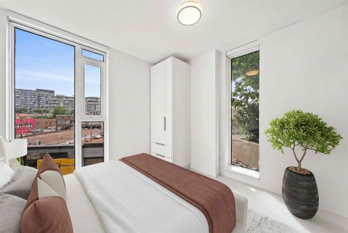 310-285 10Th Avenue E, Vancouver, BC - Indoor Photo Showing Bedroom