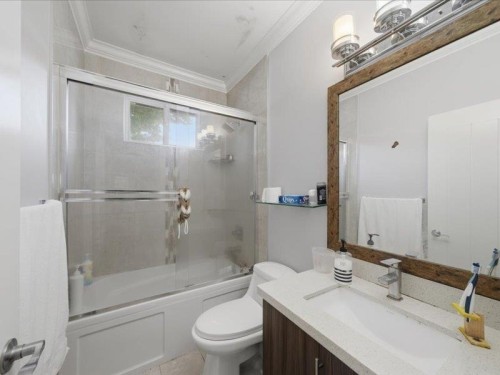 11971 Montego Street, Richmond, BC - Indoor Photo Showing Bathroom