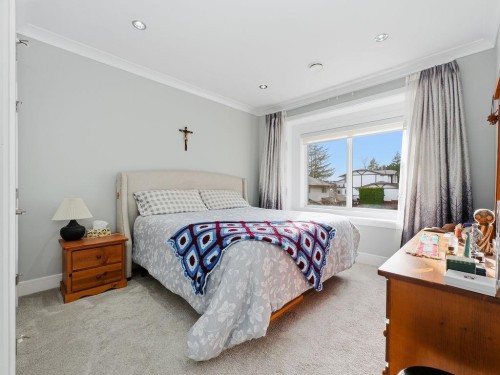 4507 Percival Avenue, Burnaby, BC - Indoor Photo Showing Bedroom