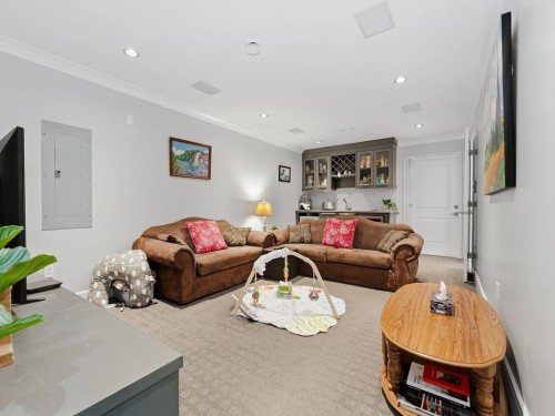 4507 Percival Avenue, Burnaby, BC - Indoor Photo Showing Living Room