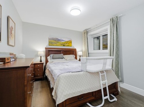 4507 Percival Avenue, Burnaby, BC - Indoor Photo Showing Bedroom