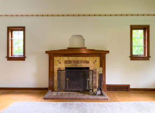 6857 Laburnum Street, Vancouver, BC - Indoor Photo Showing Living Room With Fireplace