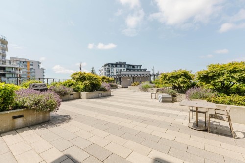 909-8850 University Crescent, Burnaby, BC - Outdoor