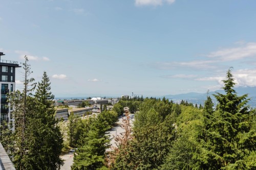 909-8850 University Crescent, Burnaby, BC - Outdoor With View