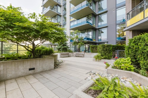 909-8850 University Crescent, Burnaby, BC - Outdoor With Balcony