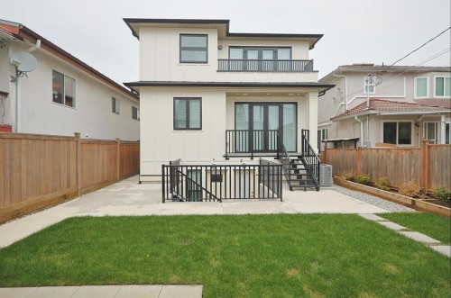 2984 Kitchener Street, Vancouver, BC - Outdoor