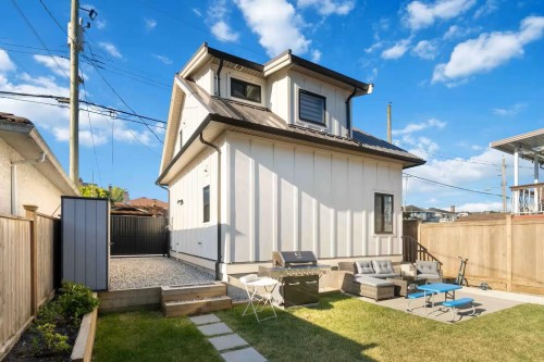 2984 Kitchener Street, Vancouver, BC - Outdoor