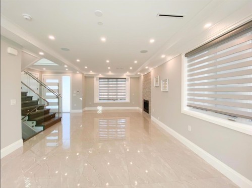 2984 Kitchener Street, Vancouver, BC - Indoor Photo Showing Other Room