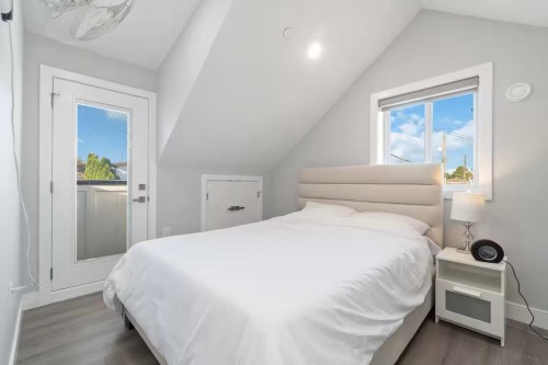 2984 Kitchener Street, Vancouver, BC - Indoor Photo Showing Bedroom