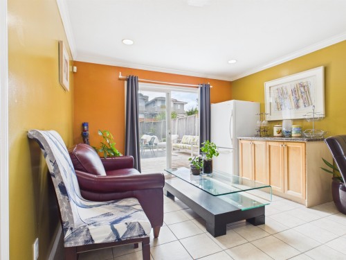 6615 Dufferin, Burnaby, BC - Indoor
