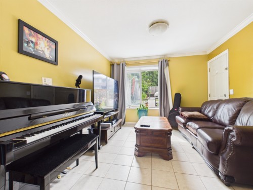 6615 Dufferin, Burnaby, BC - Indoor