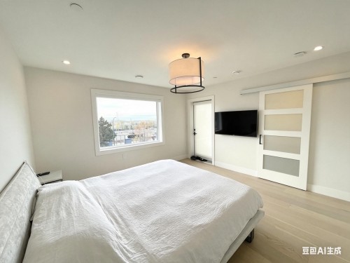1633 Marine Drive Se, Vancouver, BC - Indoor Photo Showing Bedroom