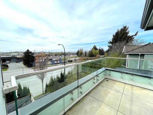 1633 Marine Drive Se, Vancouver, BC - Outdoor With View