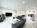 1633 Marine Drive Se, Vancouver, BC  - Indoor Photo Showing Living Room 
