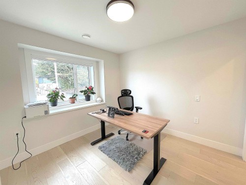1633 Marine Drive Se, Vancouver, BC - Indoor Photo Showing Office
