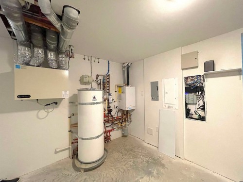 1633 Marine Drive Se, Vancouver, BC - Indoor Photo Showing Basement