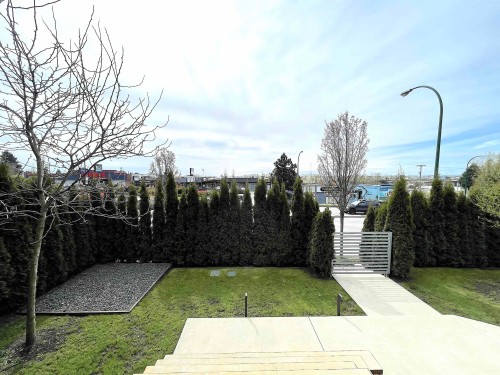 1633 Marine Drive Se, Vancouver, BC - Outdoor