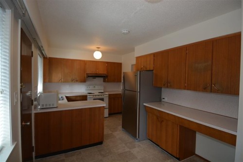 929 Prospect Avenue, North Vancouver, BC - Indoor Photo Showing Kitchen