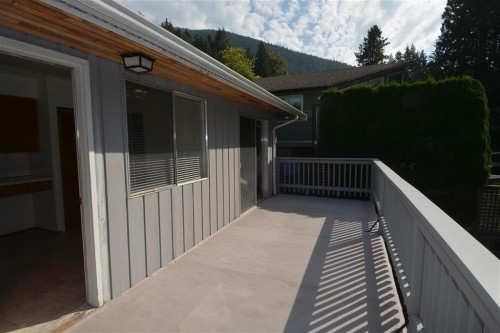 929 Prospect Avenue, North Vancouver, BC - Outdoor With Deck Patio Veranda With Exterior