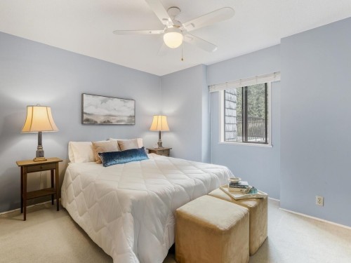 8355 Nelson Avenue, Burnaby, BC - Indoor Photo Showing Bedroom