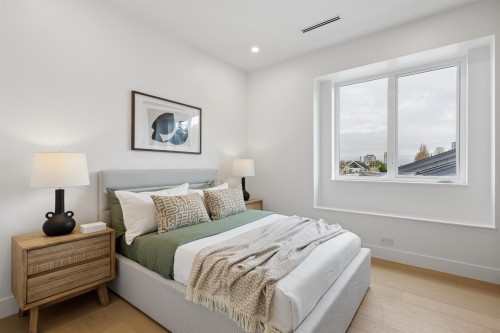 1-3637 46Th Avenue E, Vancouver, BC - Indoor Photo Showing Bedroom