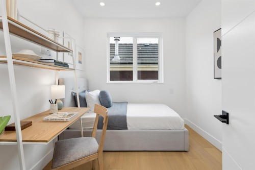 1-3637 46Th Avenue E, Vancouver, BC - Indoor