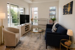 208-245 Bewicke Avenue North Vancouver, BC V7M 0H5