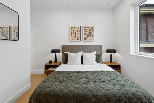 1-3639 46Th Avenue E, Vancouver, BC - Indoor Photo Showing Bedroom