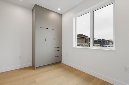 1-3639 46Th Avenue E, Vancouver, BC - Indoor Photo Showing Other Room