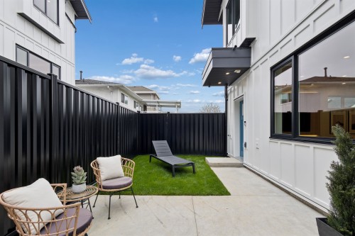 1-3639 46Th Avenue E, Vancouver, BC - Outdoor With Exterior