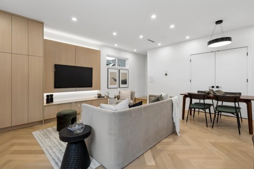 1-3639 46Th Avenue E, Vancouver, BC - Indoor