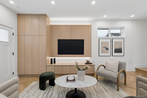 1-3639 46Th Avenue E, Vancouver, BC - Indoor