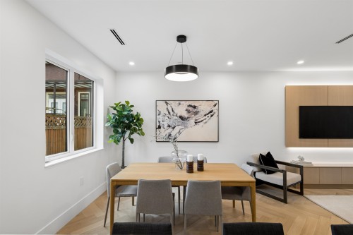 2-3639 46Th Avenue E, Vancouver, BC - Indoor Photo Showing Dining Room