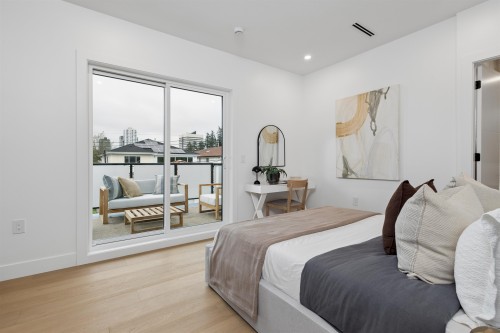 2-3639 46Th Avenue E, Vancouver, BC - Indoor Photo Showing Bedroom